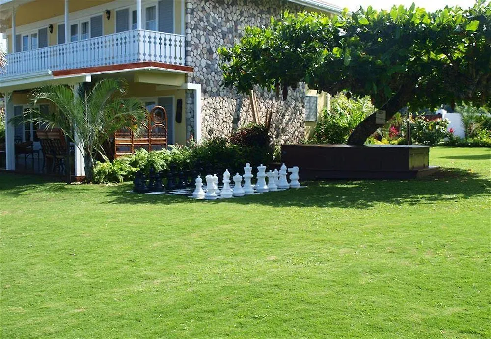 Golden Cove Villas Boscobel