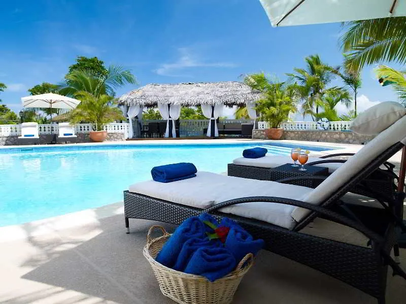 Golden Cove Villas Boscobel